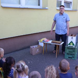 Návštěva pana včelaře
